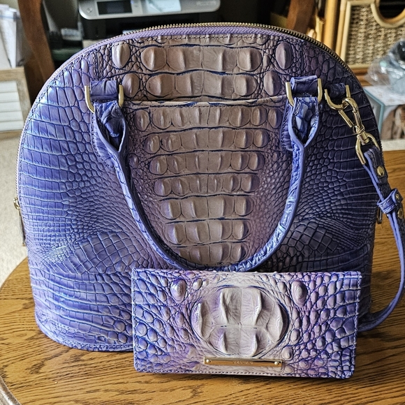 Brahmin Handbad with wallet - Picture 9 of 10